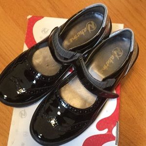 Naturino Girls Mary Jane Shoes 34 New